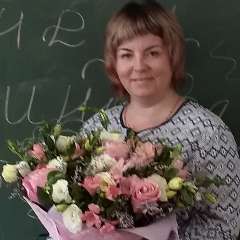 Нина Харинова