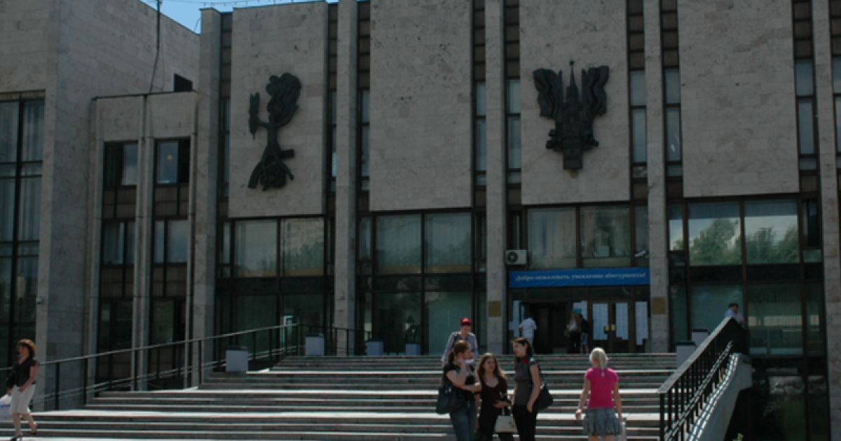 Ведущие вузы страны занялись обучением школьников