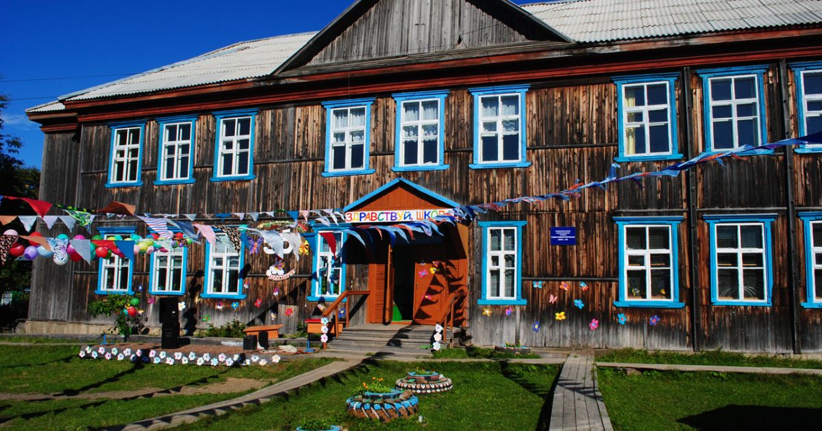 Миллион рублей  за участие в проекте  "Земский учитель"