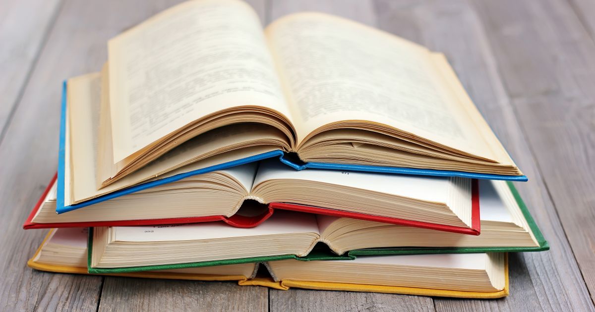 Как ребёнка научить любить читать