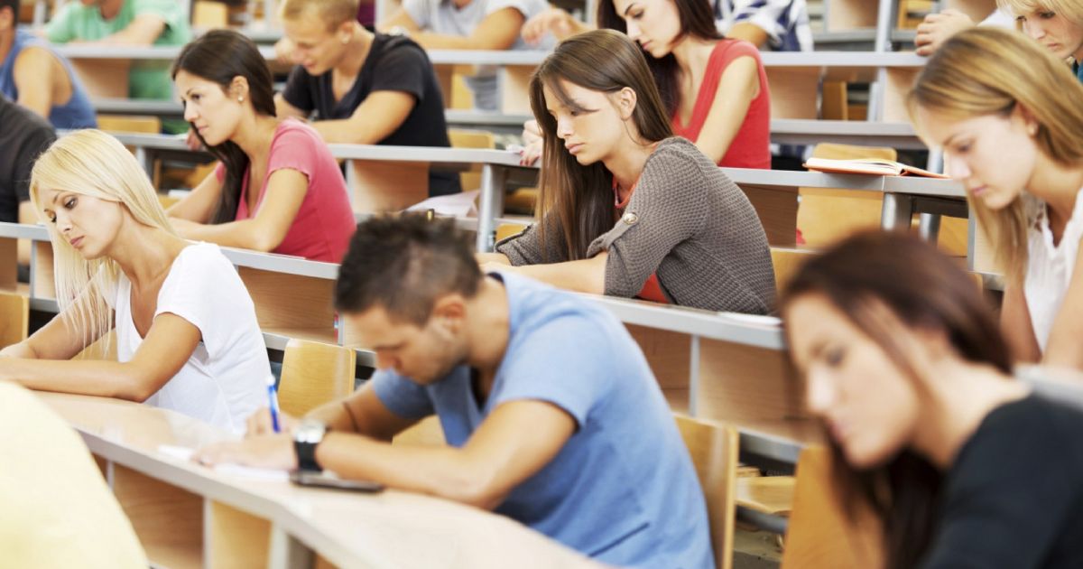 Соблюдение системно-деятельностного подхода в обучении, формирование УУД в учебной деятельности 1 класса