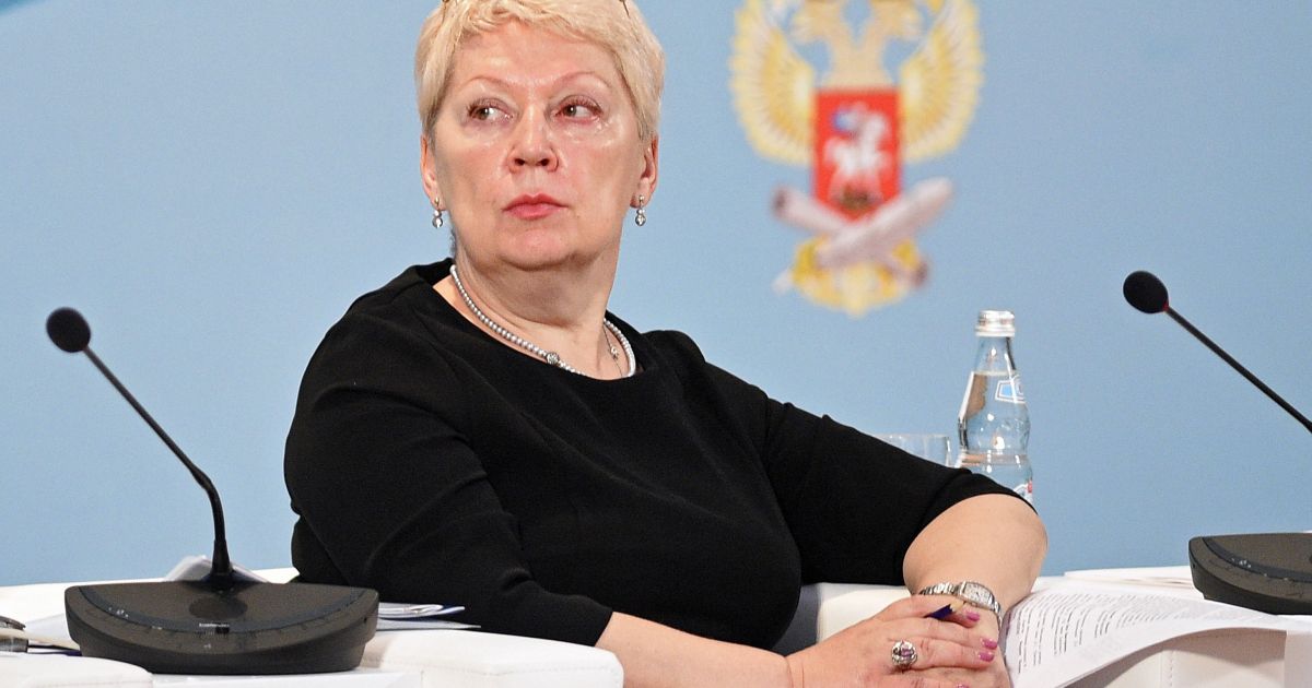 Интервью с министром просвещения