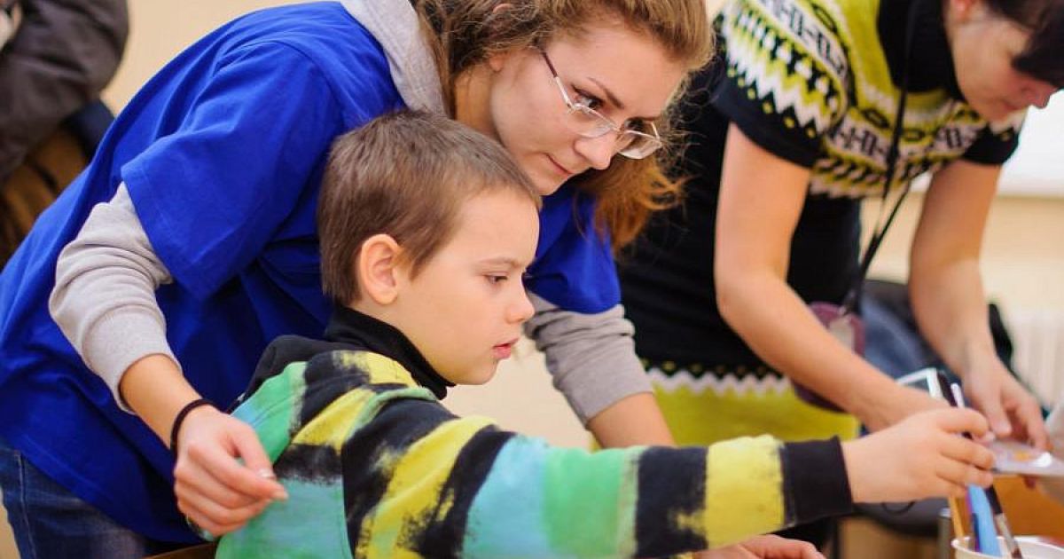 Как устроено образование для детей с особенностями обучения и возможна ли полноценная инклюзия в российских школах