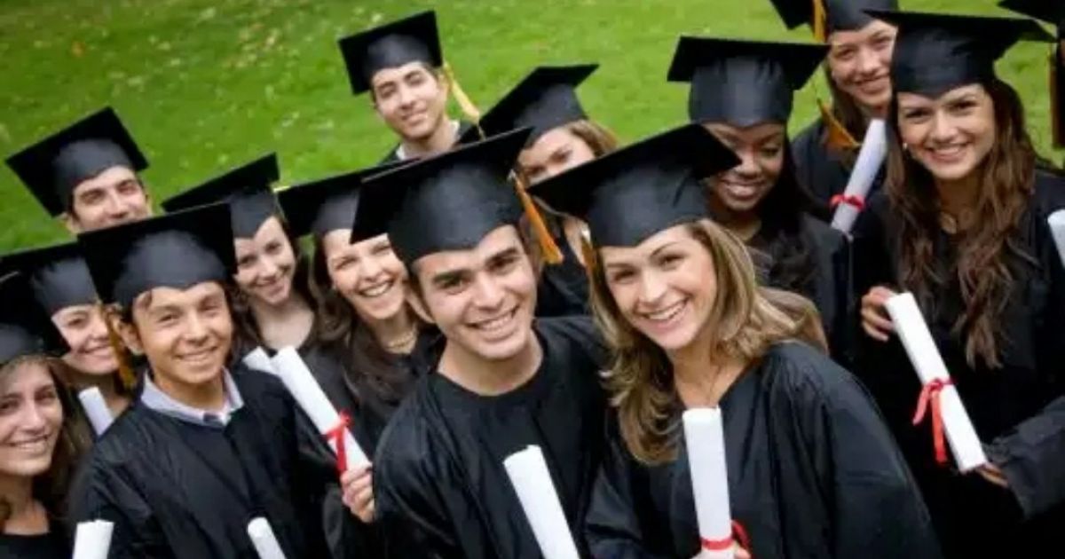 15% выпускников школ оказались неуспешными