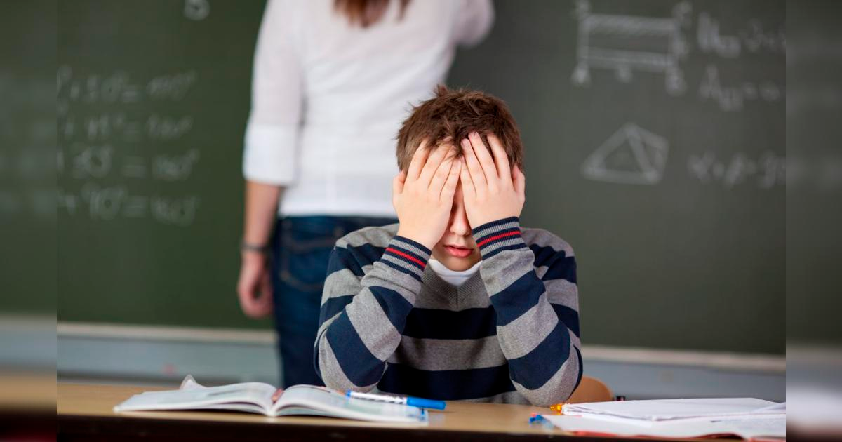 Ребёнок переживает из-за школьной оценки? Воспользуйтесь 3-мя правилами правильной реакции