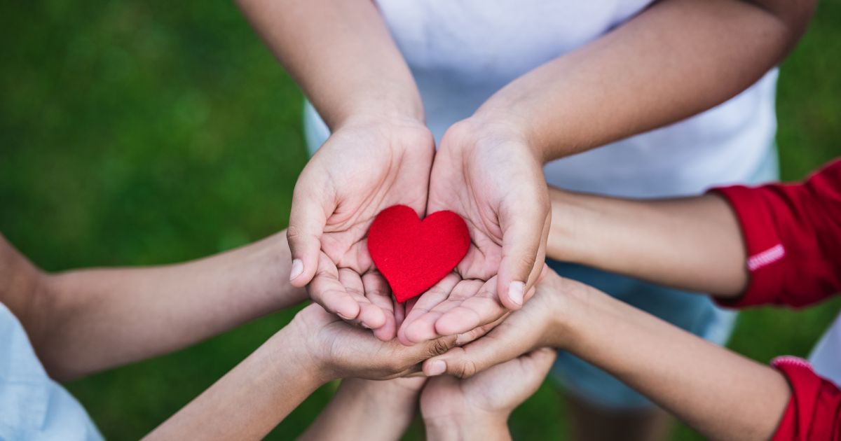 Как воспитать в ребенке доброту