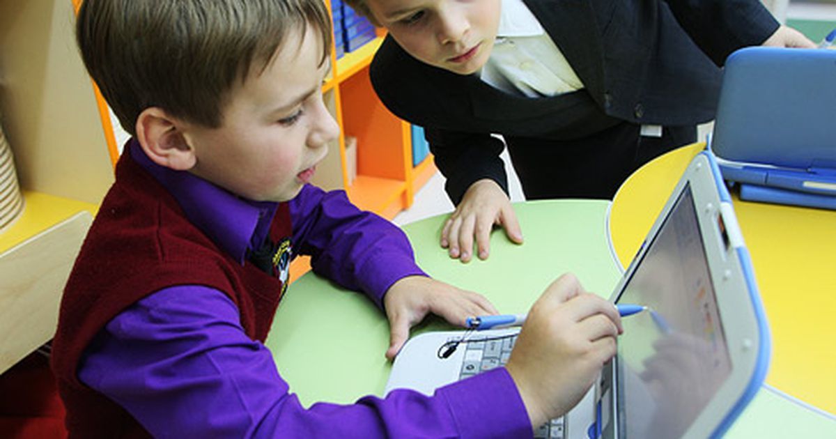 Министерство просвещения разрабатывает нормативы использования гаджетов для школьников