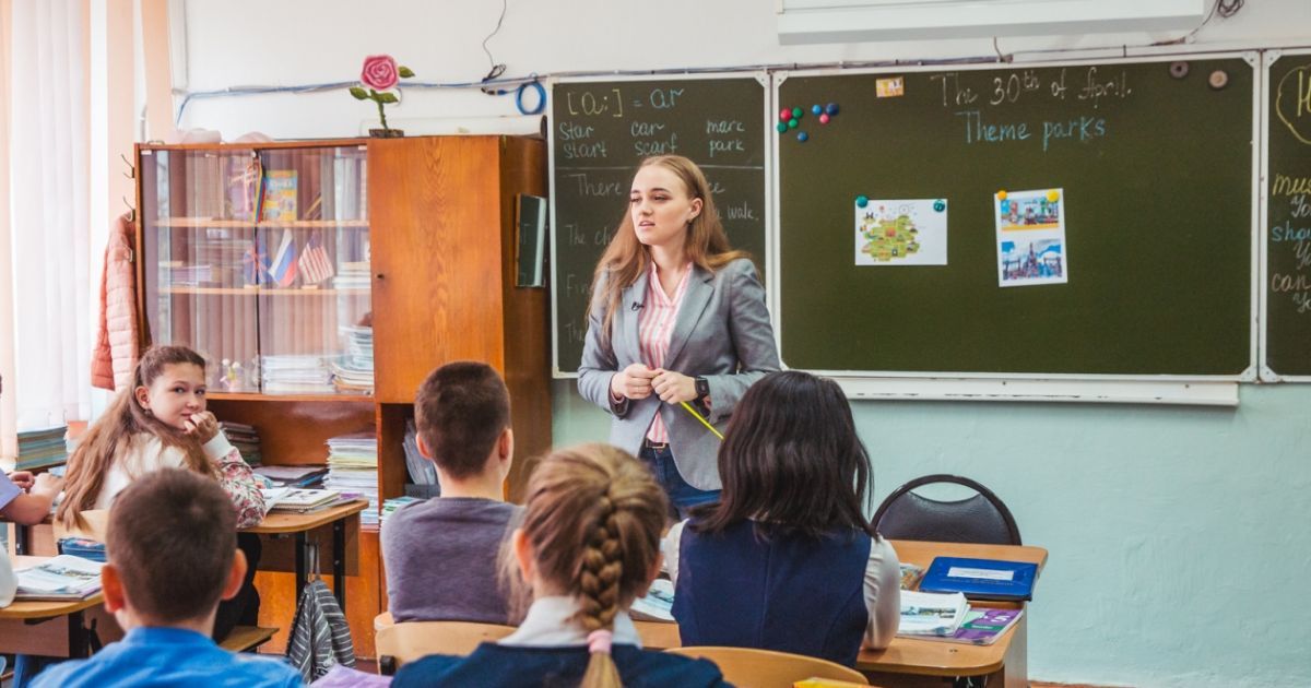 Российские школьники вернулись к очному обучению