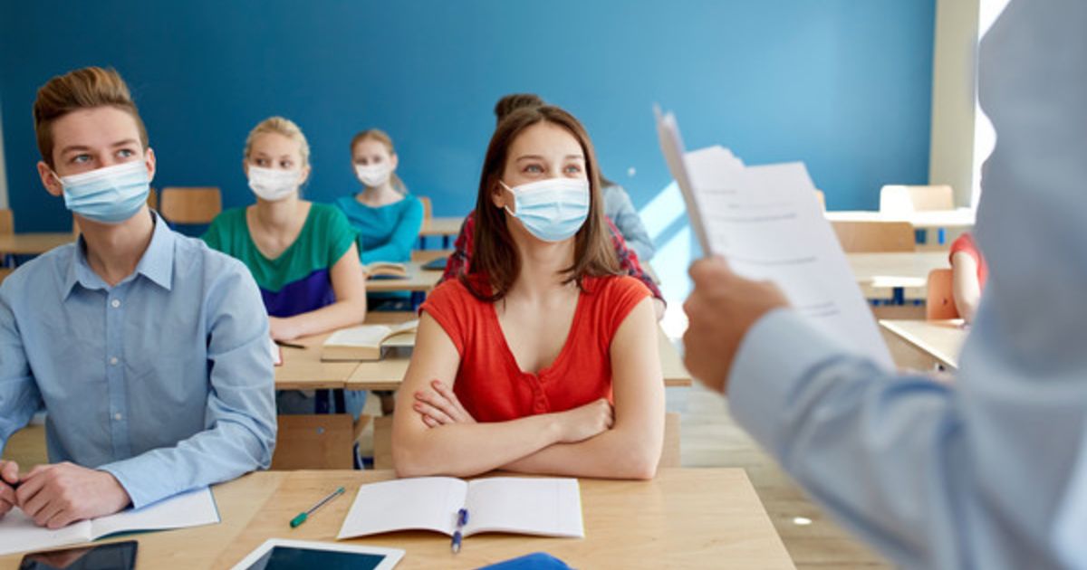 Решение о допуске студентов к учебе в московских вузах окончательно не принято