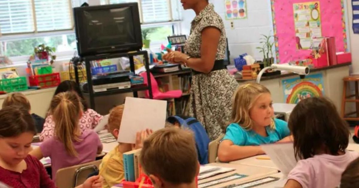 Игровые приёмы в коррекции звукопроизношения