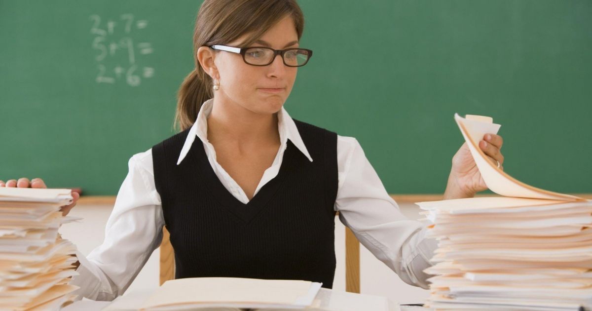 Оформить портфолио педагога