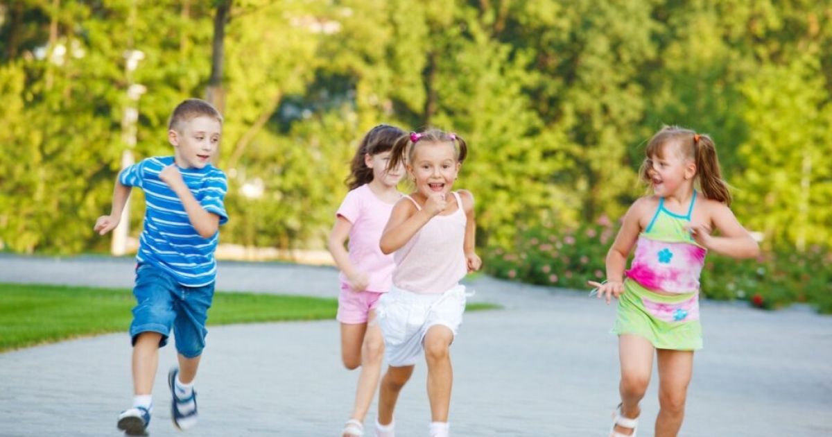 Интересные, веселые и обучающие игры для летних прогулок