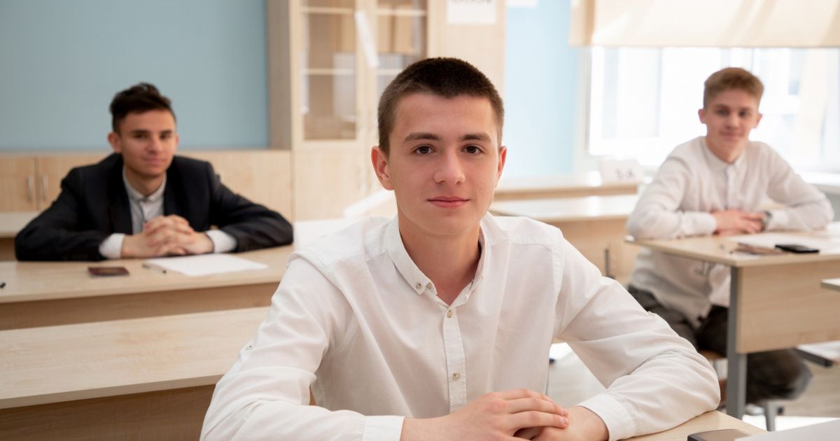 В России стартовал основной период ЕГЭ-2024