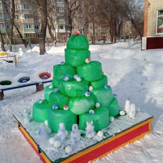 Новогодняя уборка снега