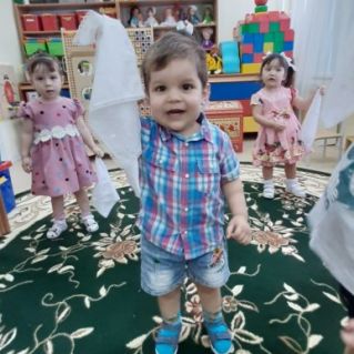 "Мамин праздник"