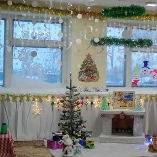 Новогоднее оформление группы"Новогоднее чудо"