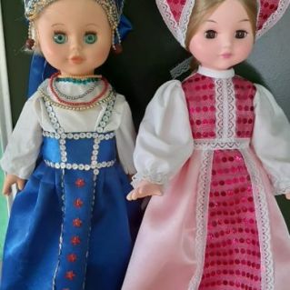 "Красавицы - в русских народных кастюмах"