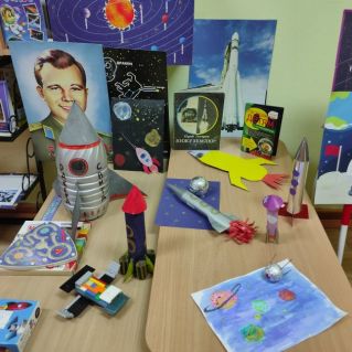 оформления/дизайна пространства. " Все о космосе"