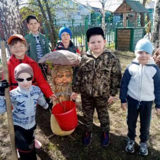 Помощники-лесовички!