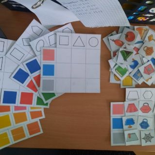 Дидактическая игра "Логические таблицы"