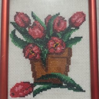 Вышивка "Тюльпаны"
