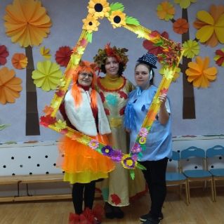 "Белочка и Тучка в гостях у Осени"