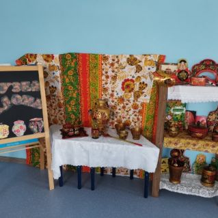 Мини-музей " Хохлома"