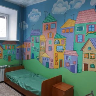 Роспись стены "Городок"