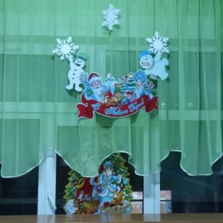 Оформление входной группы "Зимние чудеса"