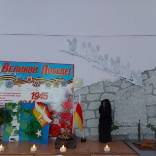 Памятник" Белые журавли: история семи погибших братьев Газдановых."