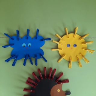 Дидактическая игра "Прищепки"