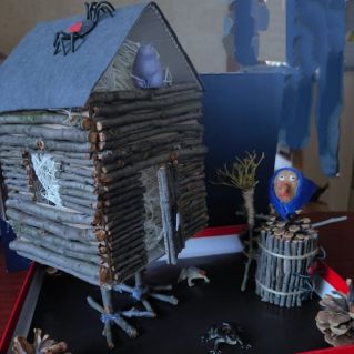 "Избушка на курьих ножках"