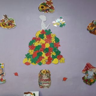 Оформление приёмной "Сказочная осень"