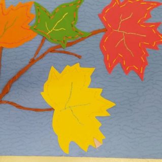 Веточка клена