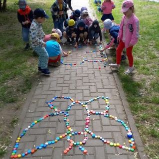 Разноцветные крышечки