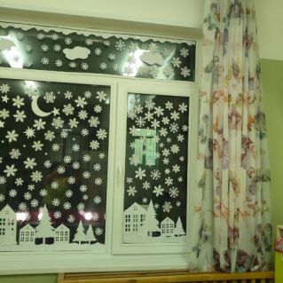 "Волшебная зимняя сказка  на окнах"