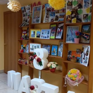 "Весенний вернисаж"