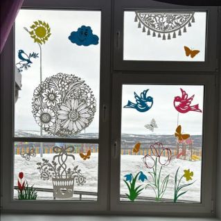 Весна стучит в окно