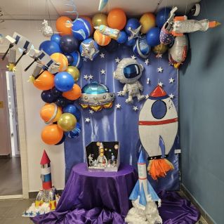 Фотозона "Вперед к звездам"