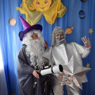 "Космические приключения " (оформление территории)