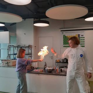 Магия огня в Ньютон-парке