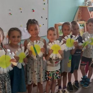 Ромашка- символ любви и верности!