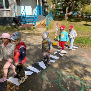 Маленькие пешеходы