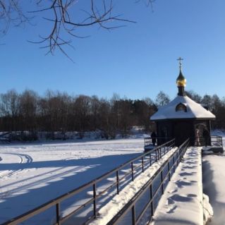 "Природа зимняя искрится"