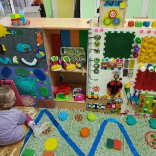 Интерактивная стена для детей с расстройством аутистического спектра