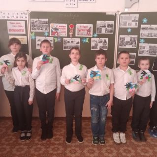 Аппликация "Блокадная ласточка"