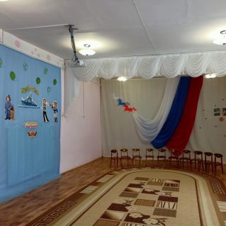 Оформление музыкального зала к празднику 23 февраля.