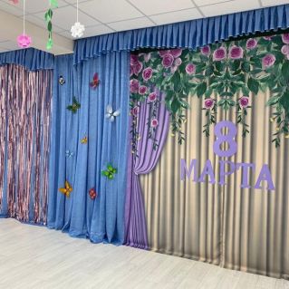 Украшение музыкального зала в детском саду  на праздник "8 марта"