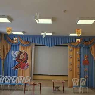 Оформление музыкального зала к 9 мая.