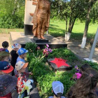 Никто не забыт , Ничто не забыто